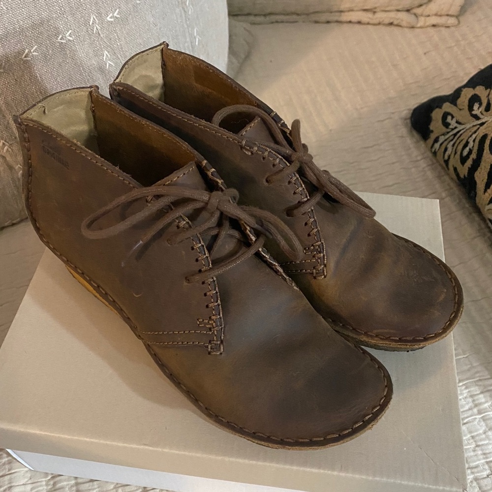 Clarks originals faraway canyon size 6.5